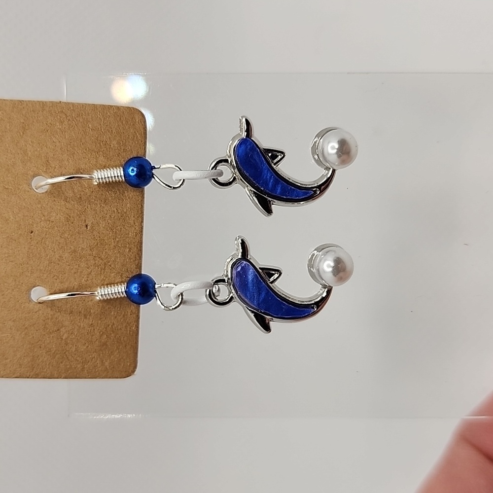 Dolphin w/Pearl Earrings